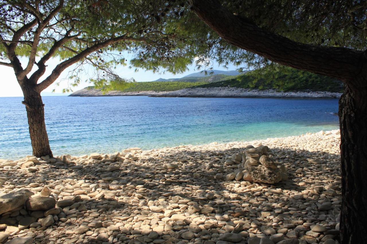Apartments By The Sea Rukavac, Vis - 2478 ภายนอก รูปภาพ