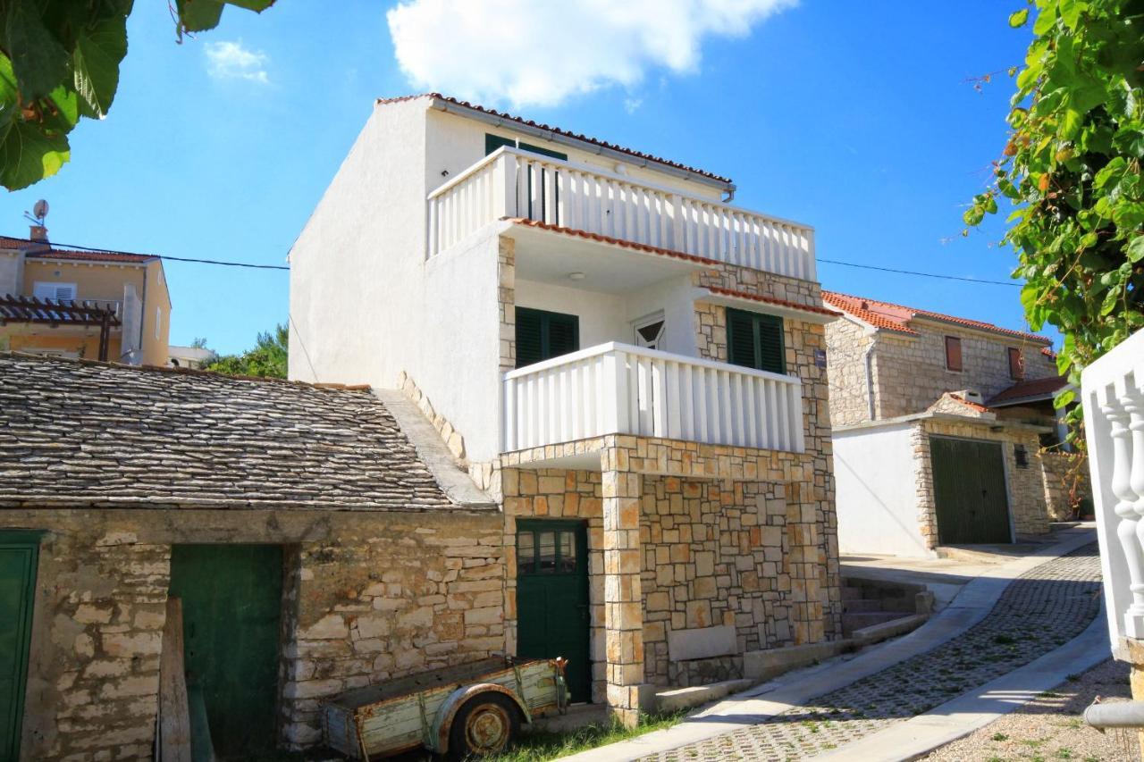 Apartments By The Sea Rukavac, Vis - 2478 ภายนอก รูปภาพ