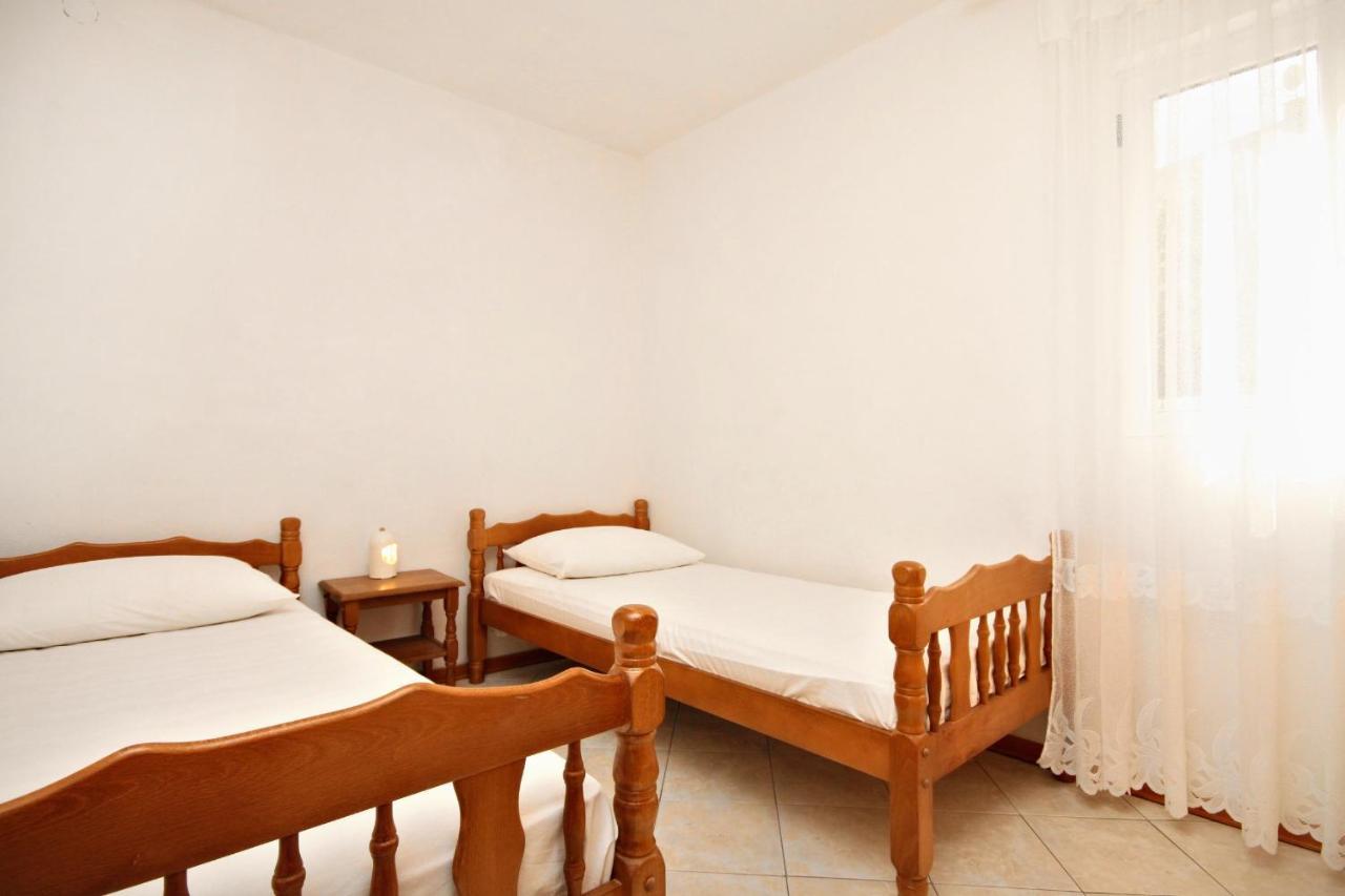 Apartments By The Sea Rukavac, Vis - 2478 ภายนอก รูปภาพ