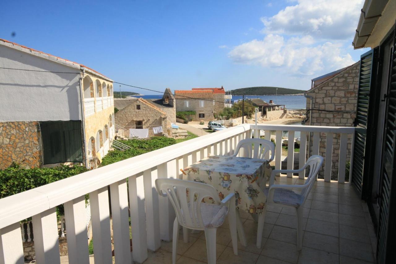 Apartments By The Sea Rukavac, Vis - 2478 ภายนอก รูปภาพ